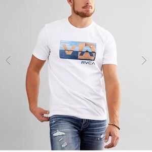 Men’s RVCA shirt